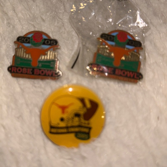 3 Texas Longhorns Pins RARE University of Texas Pins 2005 Rose Bowl Champ Pin. - Picture 1 of 2